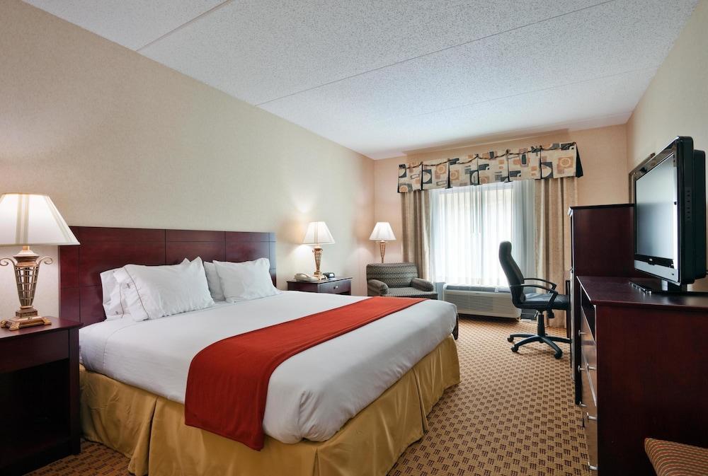Express & By Ihg Harriman