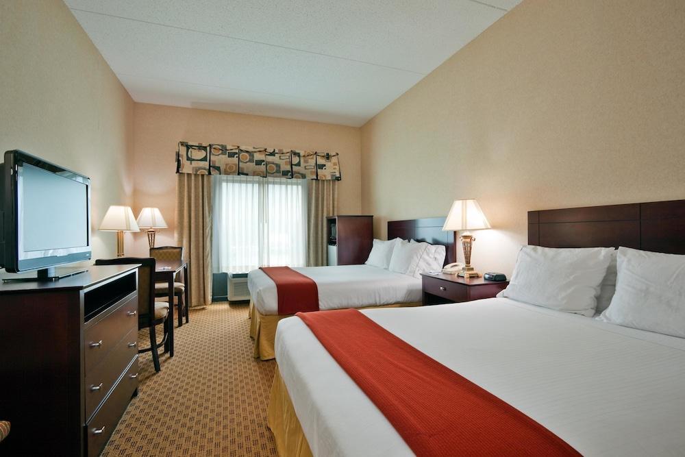 Hotel Express & By Ihg