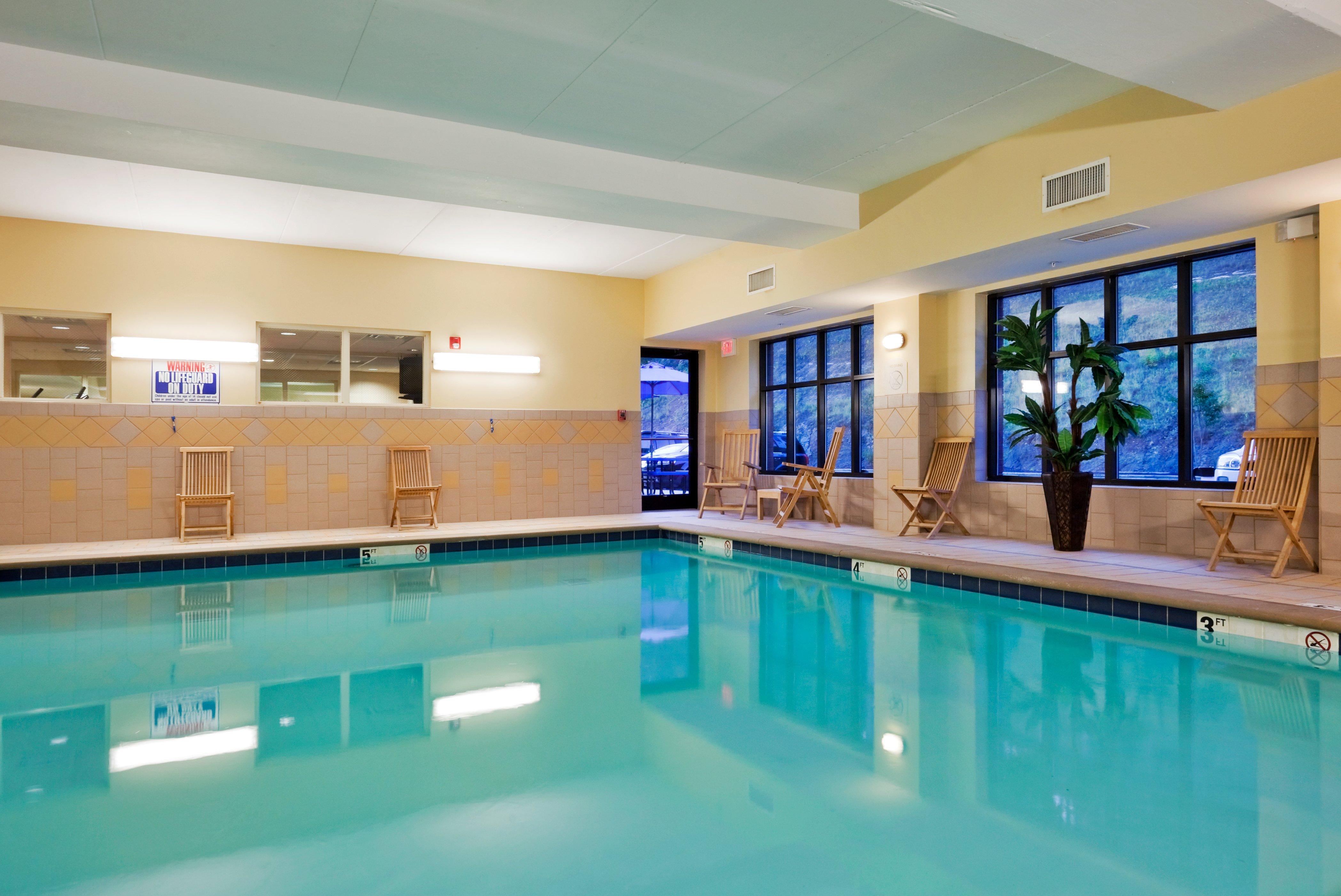 Express & By Ihg 2*