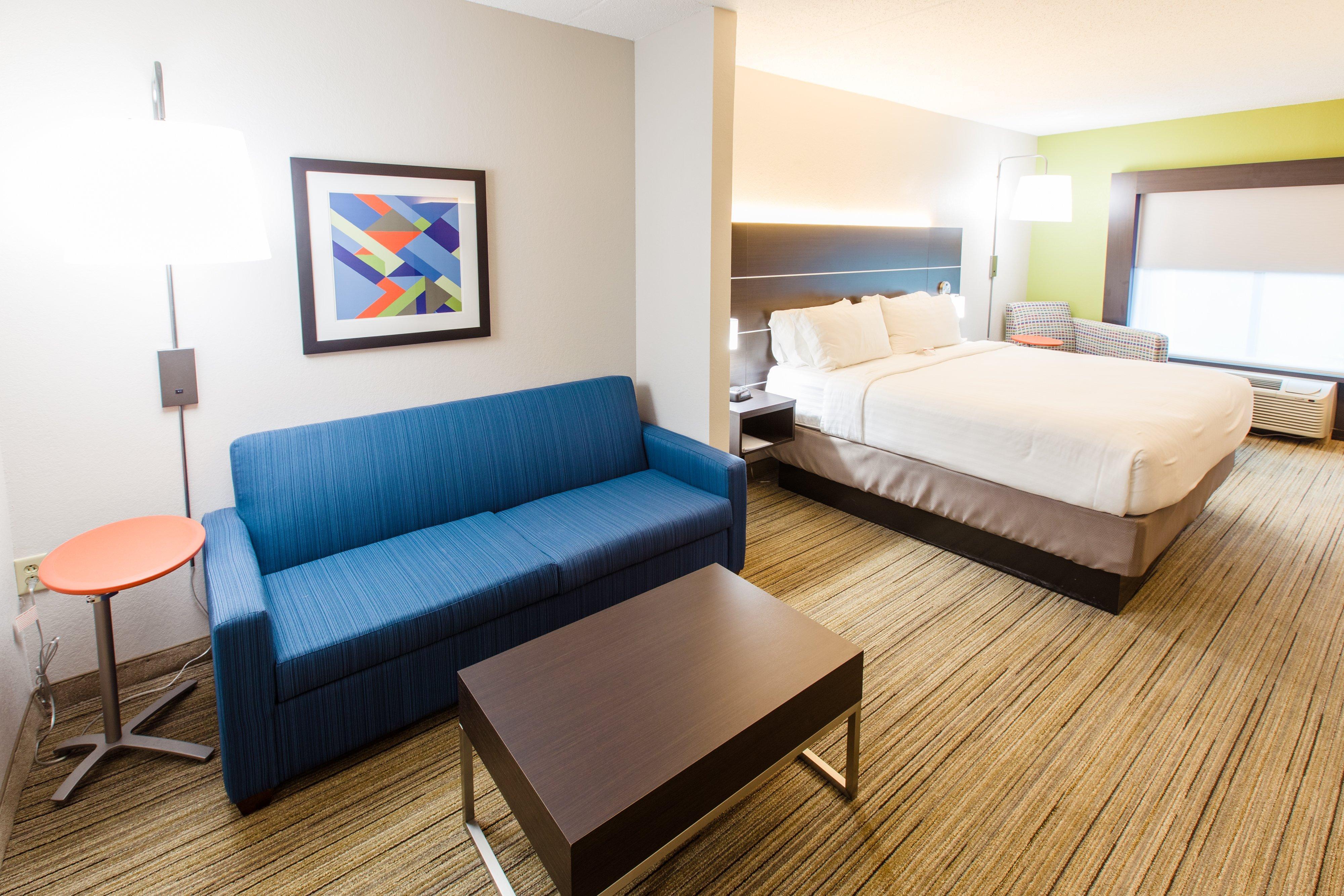 Express & By Ihg 2*