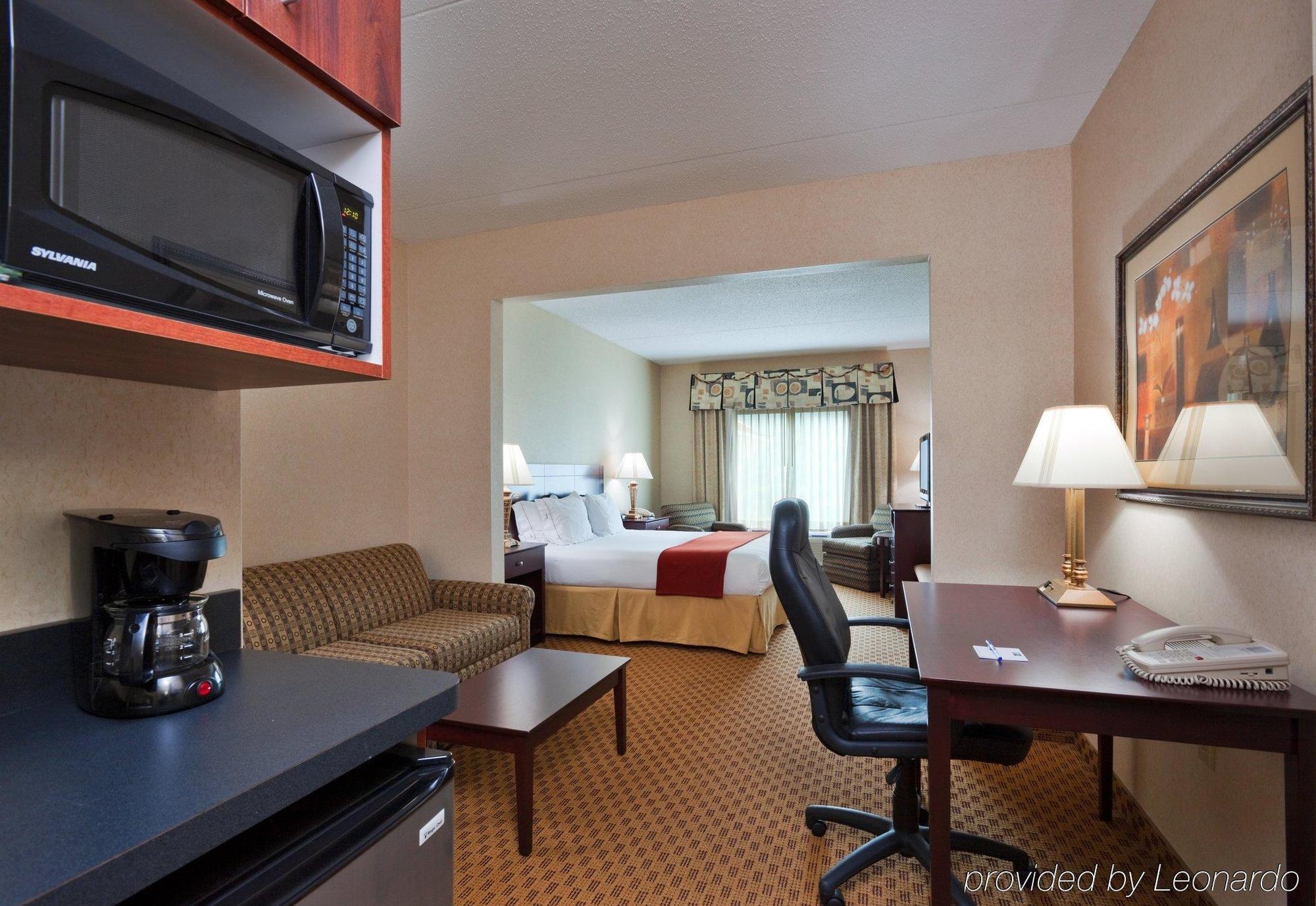 Express & By Ihg Hotel