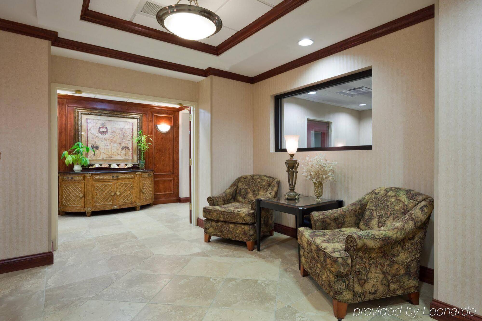 Express & By Ihg 2*